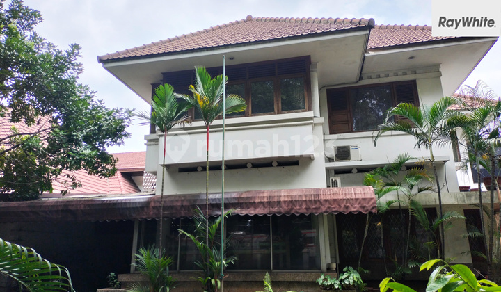 FOR LEASE Rumah 2 Lantai Latuharhari Menteng Jakarta Pusat 2