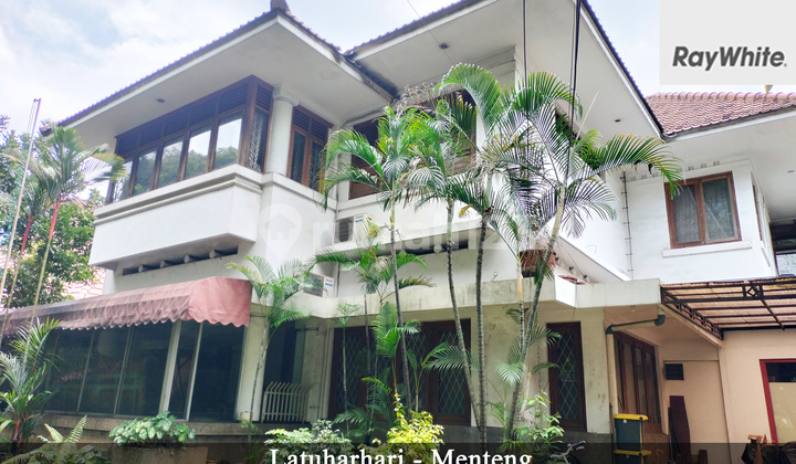 FOR LEASE Rumah 2 Lantai Latuharhari Menteng Jakarta Pusat FOR LEASE Rumah 2 Lantai Latuharhari Menteng Jakarta Pusat