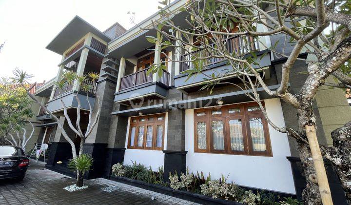 Villa Di Renon Denpasar Bali 8 Bedroom Kualitas Premium 1