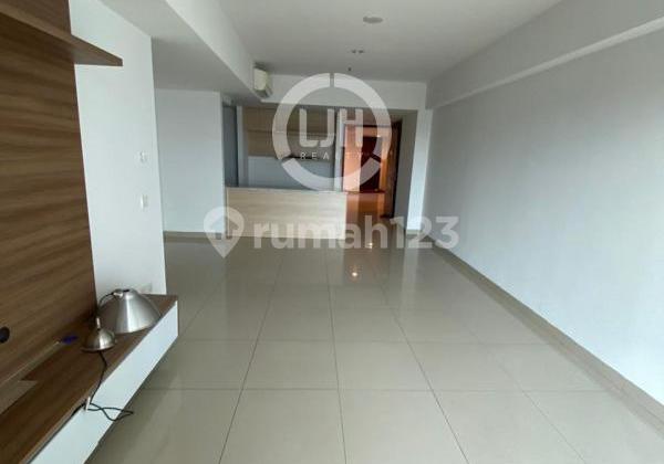 Apartemen 143m2 Semi Furnish Rapi Bersih Sherwood Residence, Kelapa Gading, Jakarta Utara