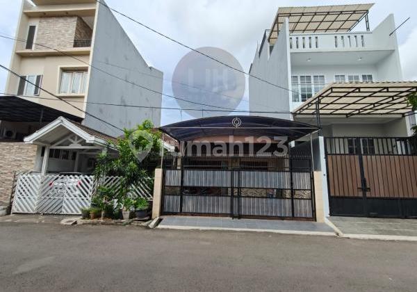 Rumah Dijual di Janur Asri kelapa Gading Jakarta Utara Jalan Lebar Rumah Dijual di Janur Asri kelapa Gading Jakarta Utara Jalan Lebar