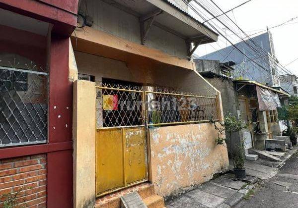 Rumah Ngantong Di Jalan Pintu Air , Pasar Baru Luas 52 M2 1