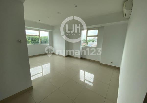 Semi-Furnished City View Apartment at Sherwood Residence, Kelapa Gading, North Jakarta 2