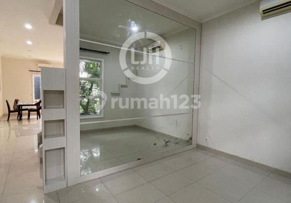 Rumah Semi Furnish di Ruby Utara Gading Serpong, Tangerang, Banten 2