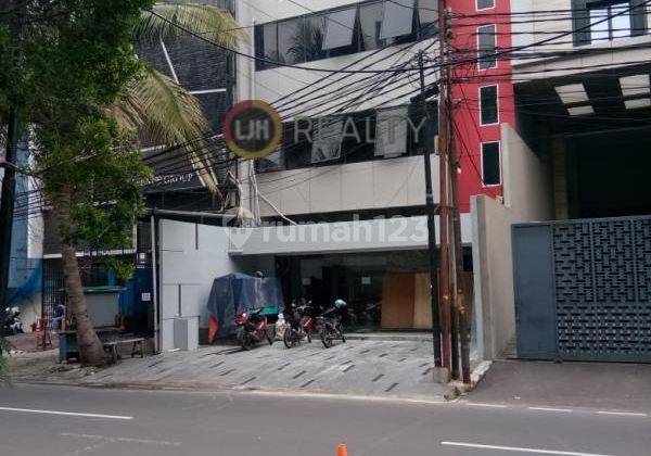 Gedung di Jl. IR Juanda Jakarta pusat Lokasi Strategis  1