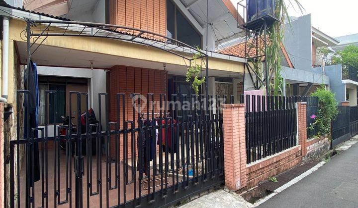 Rumah Lama Butuh Renovasi Di Tebet Barat 2