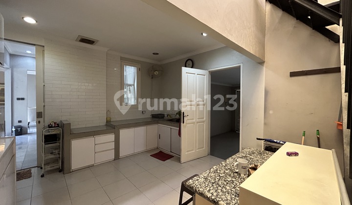 Rumah Bagus Unfurnished Pejaten, Jakarta Selatan 2