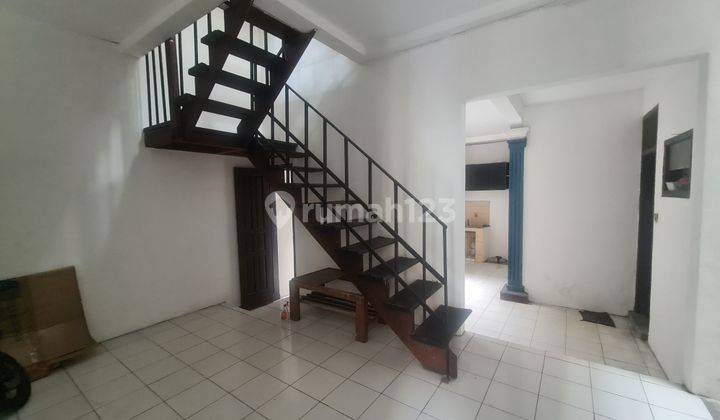 Rumah Unfurnished Kontrakan Sudah Renovasi di Tebet Timur Dalam, Tebet 2