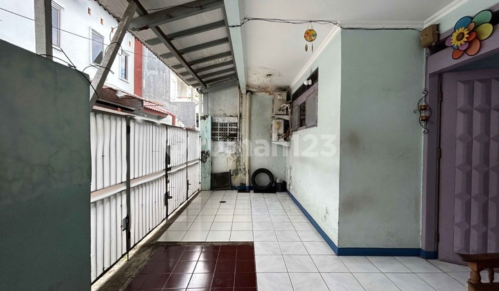 Rumah Unfurnished Tebet, Jakarta Selatan