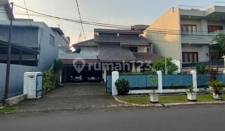 Rumah Bagus di Kebayoran Baru Rumah Bagus di Kebayoran Baru