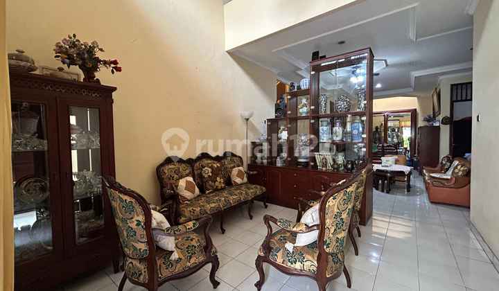 Ready-to-Occupy House in Tebet Barat, South Jakarta