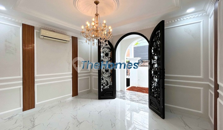 Rumah Bagus Akses Jalan Lebar di Tebet, Jakarta Selatan