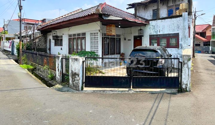 Dijual Rumah Hitung Tanah Cocok untuk Investasi di Tebet