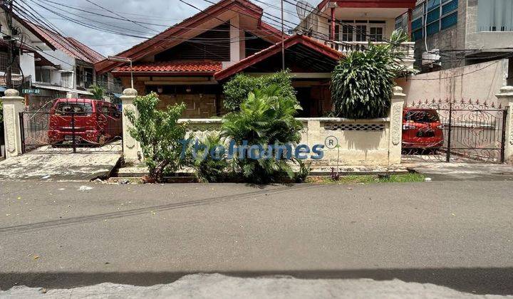 Rumah Di Tebet Utara Butuh Renovasi 2