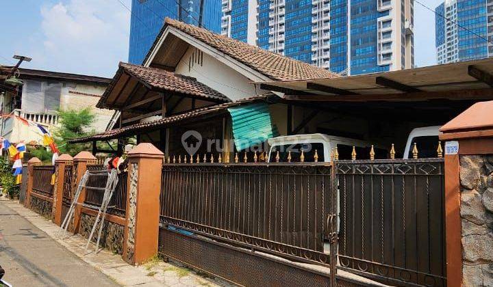 Rumah Di Jl. Menteng Pulo Butuh Renovasi 1