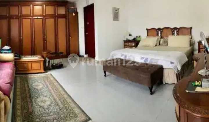 Rumah Bagus Unfurnished SHM Bangka, Jakarta Selatan 2