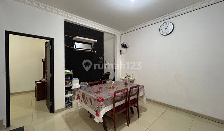 Rumah Bagus Unfurnished Tebet, Jakarta Selatan 2