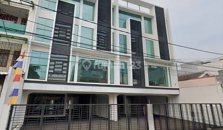 Gedung baru 4 lantai Gandeng di Jatinegara,Jakarta Timur 1