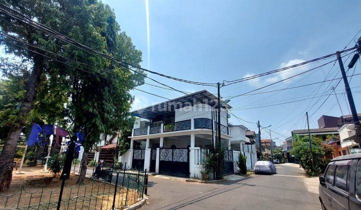 Rumah Depan Taman Furnished di Buaran Duren Sawit Jakarta Timur  2