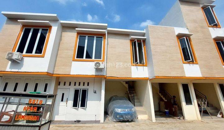 TOWNHOUSE SUPERSTRATEGIS DI UTAN KAYU 
JAKARTA TIMUR
  1