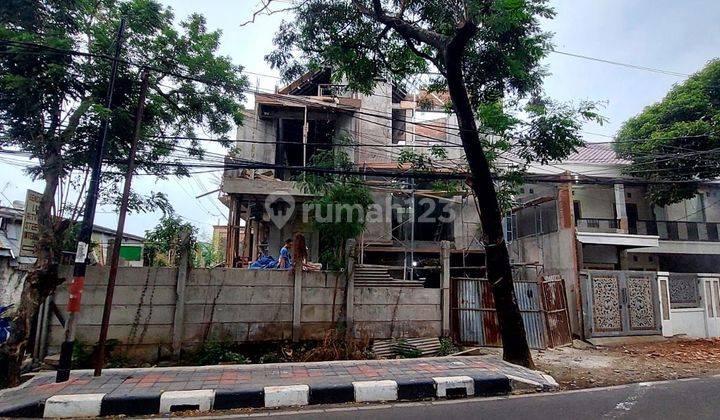 RUMAH MEWAH AKSES JL RAYA DI DUREN SAWIT JAKARTA TIMUR 1