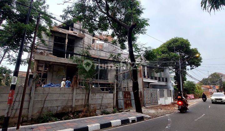 RUMAH MEWAH AKSES JL RAYA DI DUREN SAWIT JAKARTA TIMUR 2