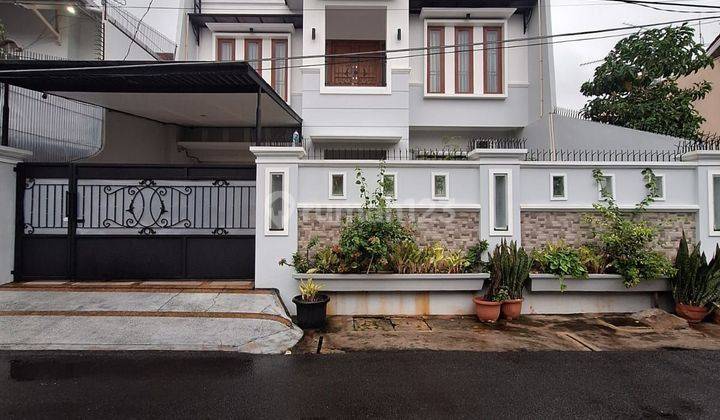 RUMAH MEWAH DALAM KOMPLEK DI KLENDER DUREN SAWIT JAKARTA TIMUR
 2