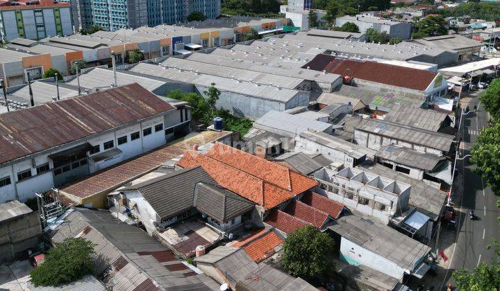 Rumah nempel jalan Raya Penggilingan Cakung,Jakarta Timur 2