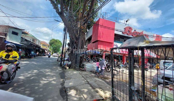 Gedung  di jalan utama Tanah Luas di Kramat Jati,Jakarta Timur 2