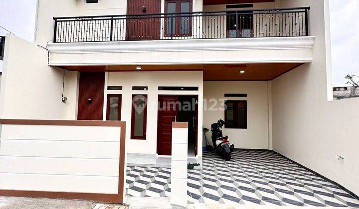 Rumah Baru Modern Minimalis Siap Huni di Ciracas,Jakarta Timur  2