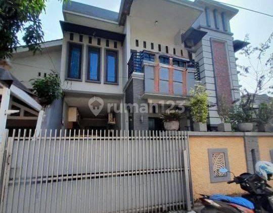 Rumah Secondary Lokasi Strategis Di Klender Jakarta Timur
 1