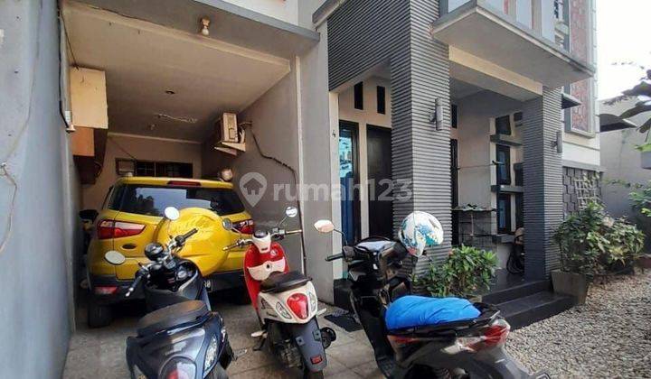 Rumah Secondary Lokasi Strategis Di Klender Jakarta Timur
 2