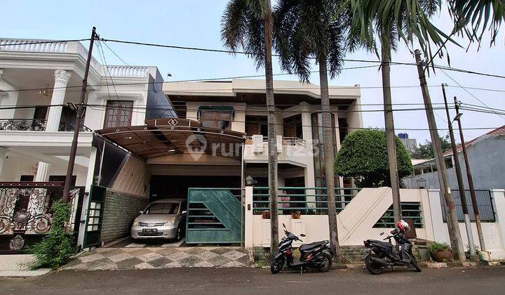 Rumah dalam komplek mewah view taman dan danau di Cibubur Jak Tim 1