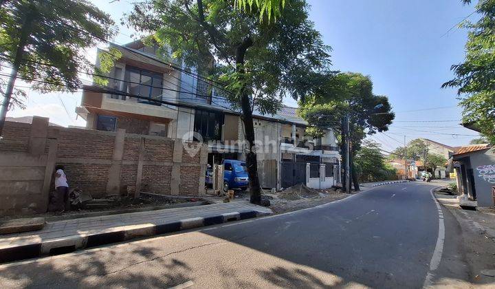 Rumah Mewah 3 lantai non cluster di Duren Sawit,Jakarta Timur 1