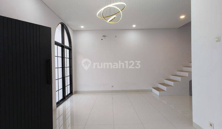 Rumah 3,5 Lantai Baru Siap Huni di Jatinegara,Jakarta Timur 2