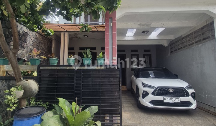 Rumah Dalam Komplek Akses Lebar di Pondok Kelapa Jakarta Timur