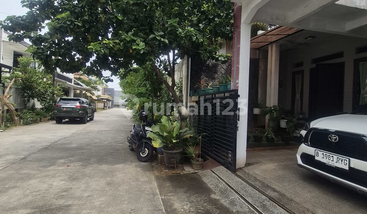 Rumah Dalam Komplek Akses Lebar di Pondok Kelapa Jakarta Timur 2