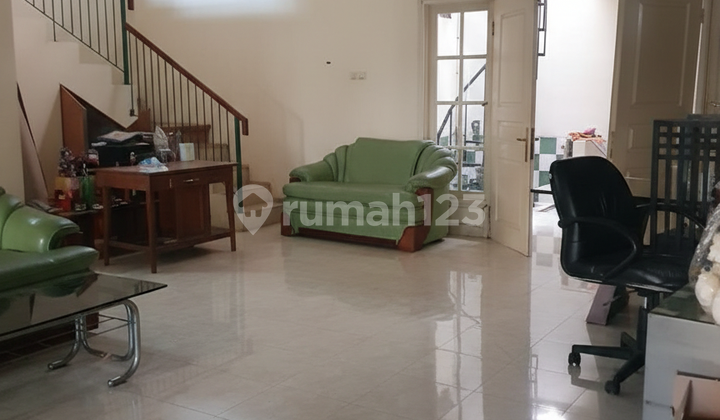 Rumah Cluster Dalam Perumahan Raffles Hills Cibubur Depok 2