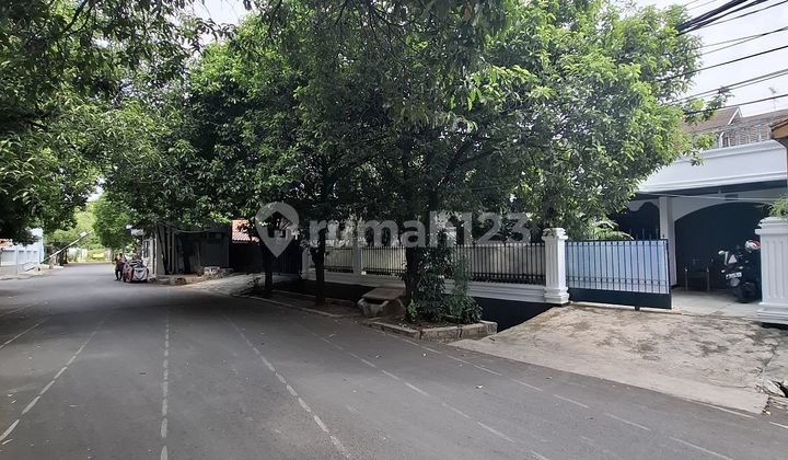 For Sale Wide Access House in Klender Duren Sawit, East Jakarta 2