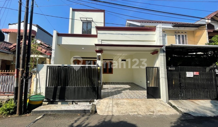 Ready-to-Live House in a Complex in Pondok Bambu, East Jakarta