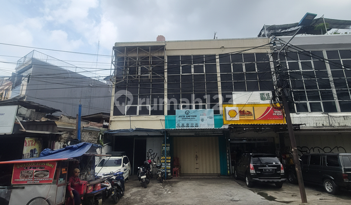 Ruko 3 Lantai Strategis Dekat Terminal Rawamangun Jakarta Timur