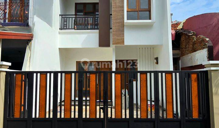 Rumah Baru Minimalis Modern Dalam Di Pondok Bambu Jakarta Timur 2