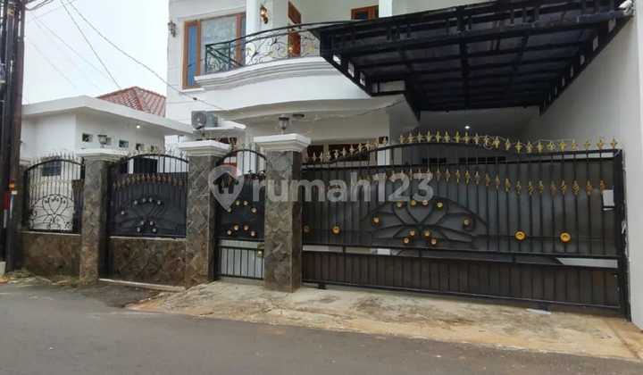 Jual Rumah 2 Lantai Siap Huni Terawat Di Ciracas Jakarta Timur