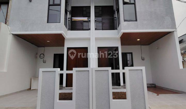 Rumah Baru 3 Lantai Dalam Komplek Di Rawamangun,jakarta Timir 1