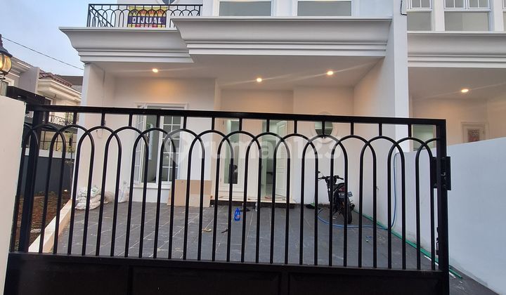 New American Classic Design House in Jatiwaringin, Bekasi City 2