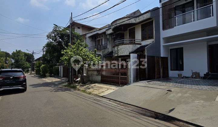 Rumah Modern Minimalis Dalam Komplek Di Pdk Kelapa Jakarta Timur 2