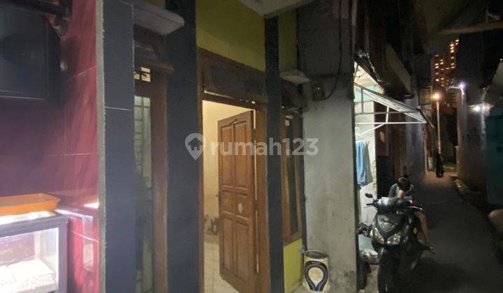 Rumah Dekat Grand Indonsia,kebon Melati Tanah Abang Jakarta Pusat 1