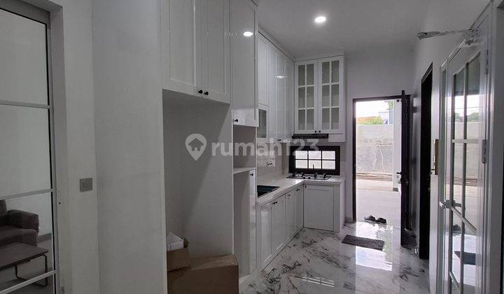 Rumah Cluster Mewah 4 Lantai Di Pejaten Barat,jakarta Selatan 2