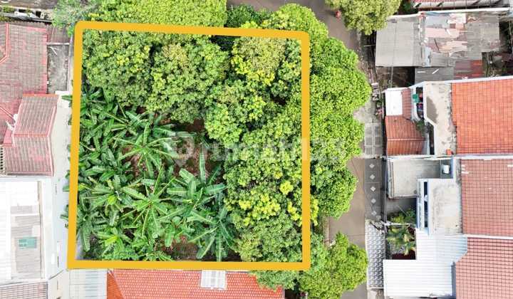 Hook Land Plot Inside Complex in Pondok Kelapa, East Jakarta Hook Land Plot Inside Complex in Pondok Kelapa, East Jakarta