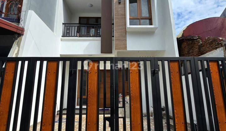 Rumah Baru Minimalis Modern Dalam Di Pondok Bambu Jakarta Timur 1